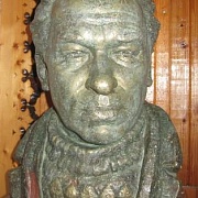 работа скульптора Лео Ланкинена в музее поселка