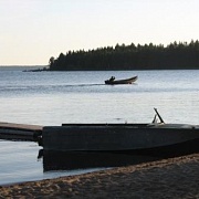 пролив между островами Колгостров и Малый Колгостров