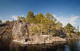 Скалистые берега Ладоги