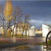 вход в Губрнаторский парк с пл.Ленина
